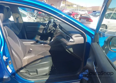 2018 Toyota Camry Se from USA, damaged, VIN 4T1B11HK6JU017621